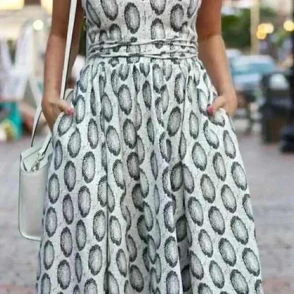 Banana Republic Dress Heritage Print Lace Up from Heritage Collection Size 4 - Picture 3 of 8